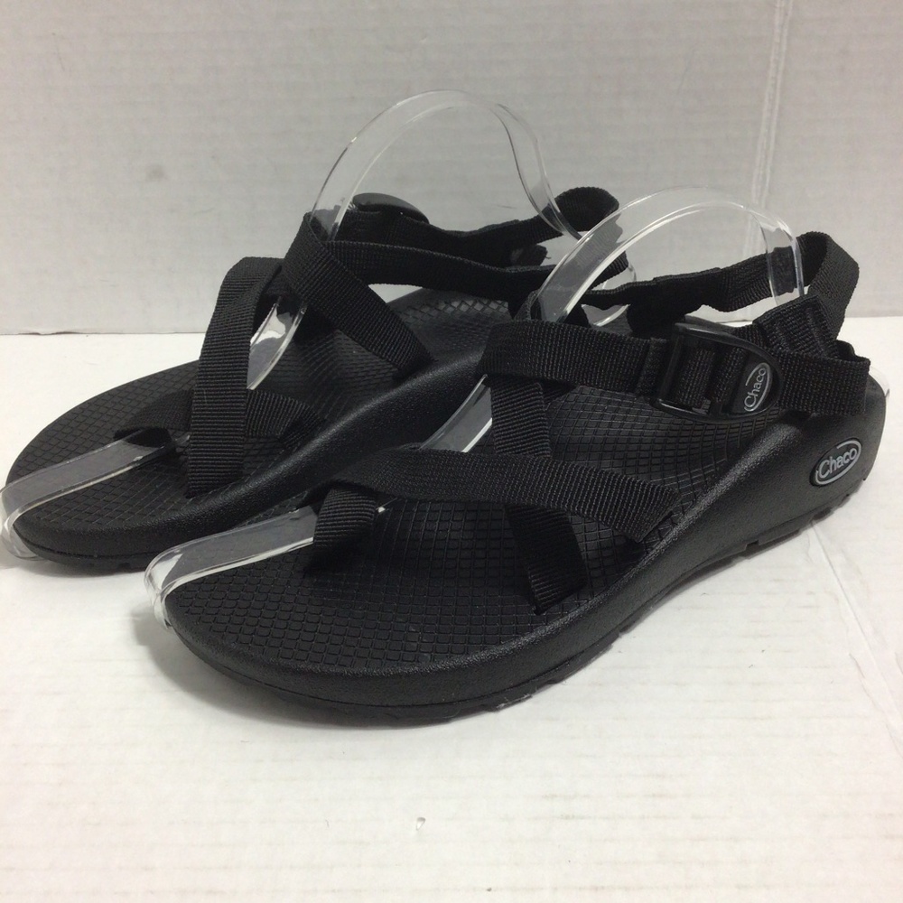Chaco All Black Z/2 Classic Sandal Toe Strap